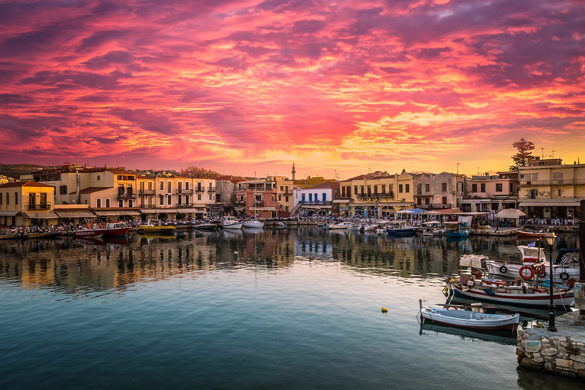 παλιό ενετικό λιμάνι στο ρέθυμνο
