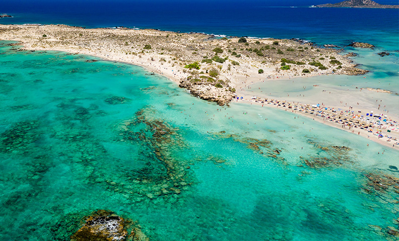 Moirai Pavilions Ένα καταφύγιο ηρεμίας και εξερεύνησης